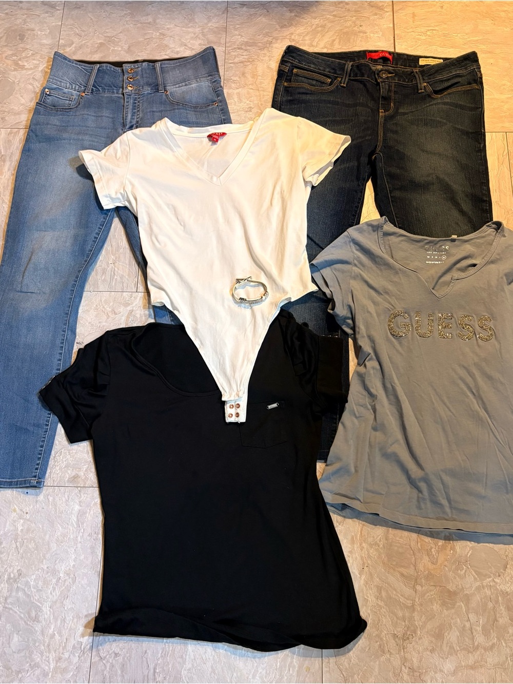 GUESS LOT